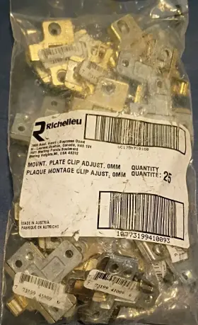 UC175H710180 RICHELIEU Pgk Cross Mounting Plates Cast Zinc UC175H710180 RICHELIEU Pgk Cross Mounting Plates Cast Zinc