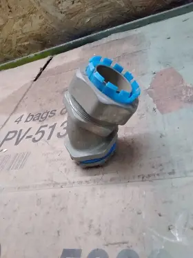 112345 THOMAS BETTS Connector